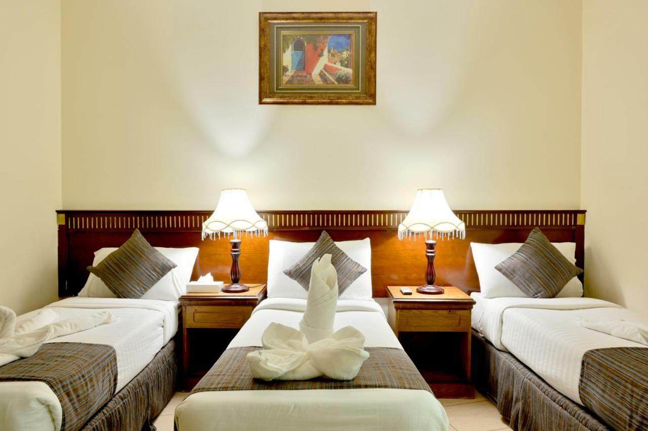 Hayah Taibah Hotel Medina Exteriör bild